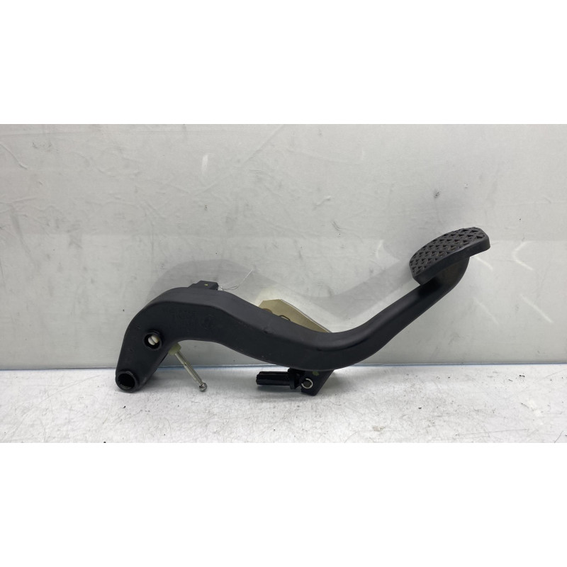 Pedale d'embrayage BMW SERIE 1 E82 Photo n°2