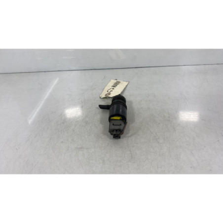 Pompe lave glace avant BMW SERIE 1 E82