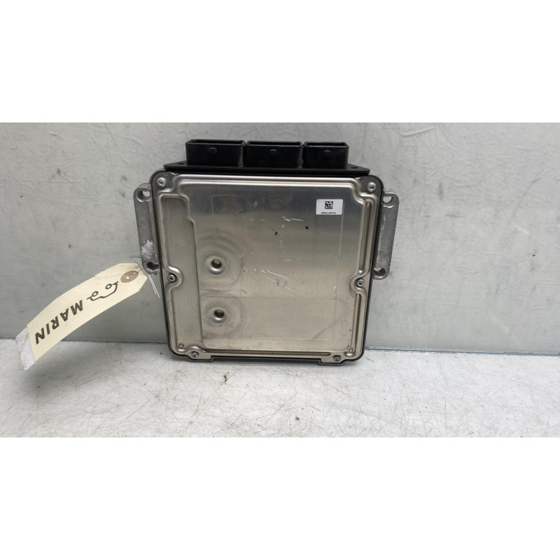 Calculateur moteur RENAULT LAGUNA 3 Photo n°4