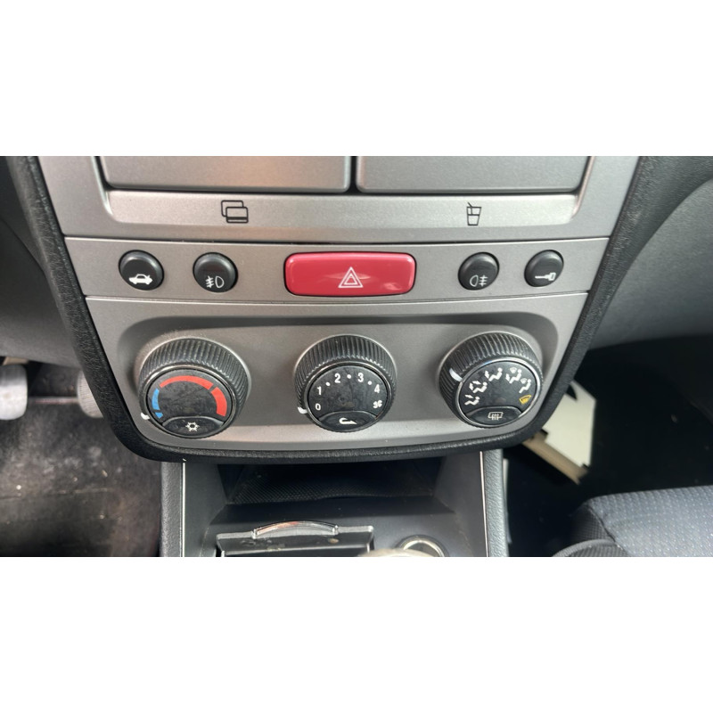 Leve vitre electrique avant droit ALFA ROMEO 147 Photo n°16