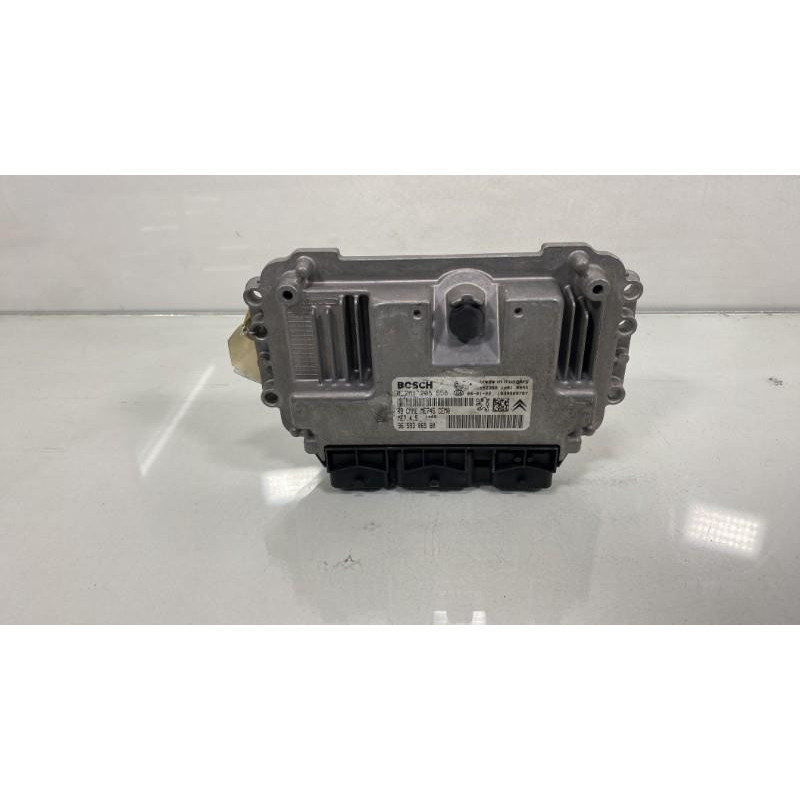 Calculateur moteur PEUGEOT 307 Photo n°1