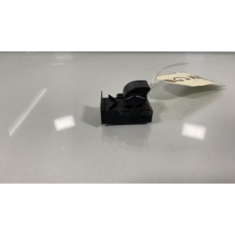 Interrupteur de leve vitre avant droit HONDA CIVIC 7 Photo n°1