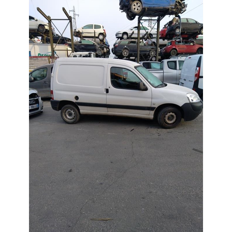 Pare choc arriere PEUGEOT PARTNER 1 Photo n°20