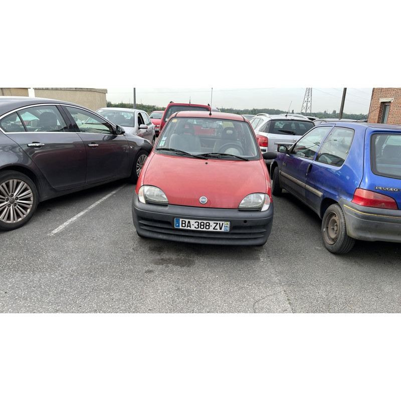 Pare choc arriere FIAT SEICENTO Photo n°7
