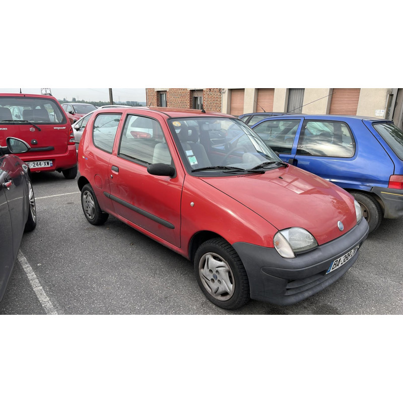 Pare choc arriere FIAT SEICENTO Photo n°15