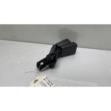 Attache ceinture arriere gauche VOLKSWAGEN JETTA 4 Photo n°1