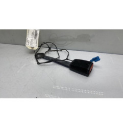 Attache ceinture avant droit VOLKSWAGEN JETTA 4