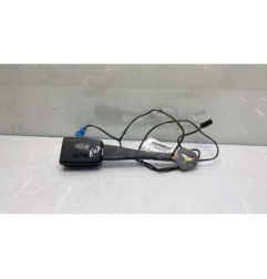 Attache ceinture avant droit VOLKSWAGEN JETTA 4