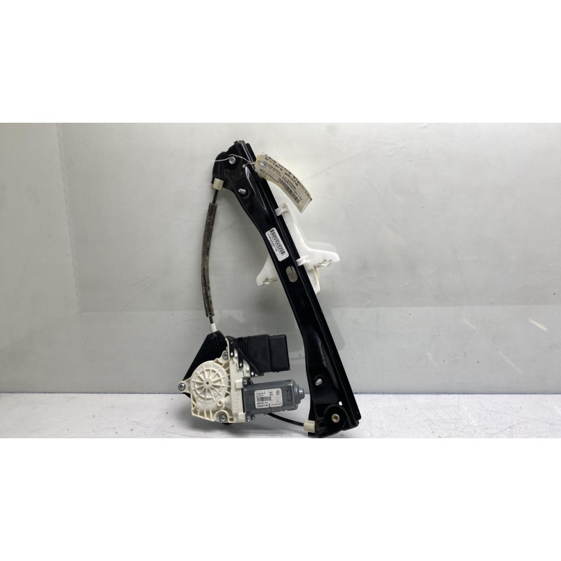 Leve vitre electrique arriere gauche VOLKSWAGEN JETTA 4 Photo n°5