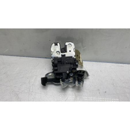 Serrure de coffre VOLKSWAGEN JETTA 4