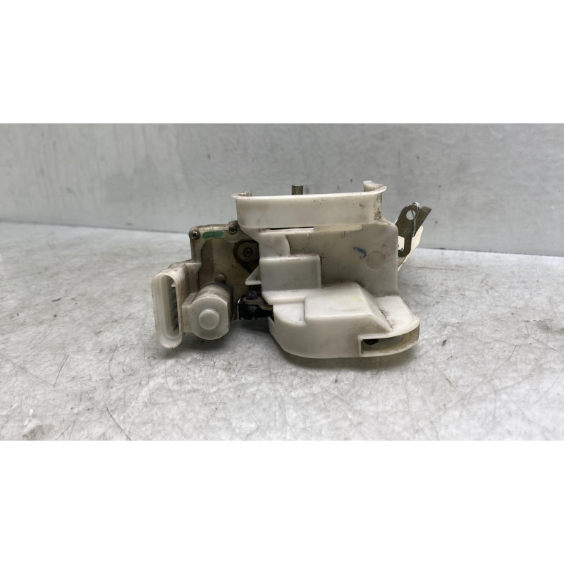 Serrure avant droit FIAT PUNTO 1 Photo n°4