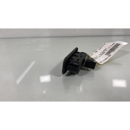 Bouton de coffre RENAULT SCENIC 3 Photo n°1