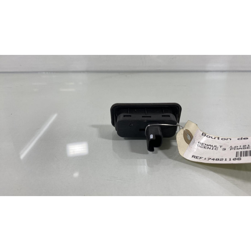 Bouton de coffre RENAULT SCENIC 3 Photo n°2