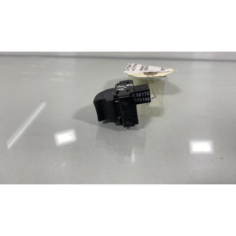Interrupteur de leve vitre avant droit RENAULT SCENIC 3 Photo n°3
