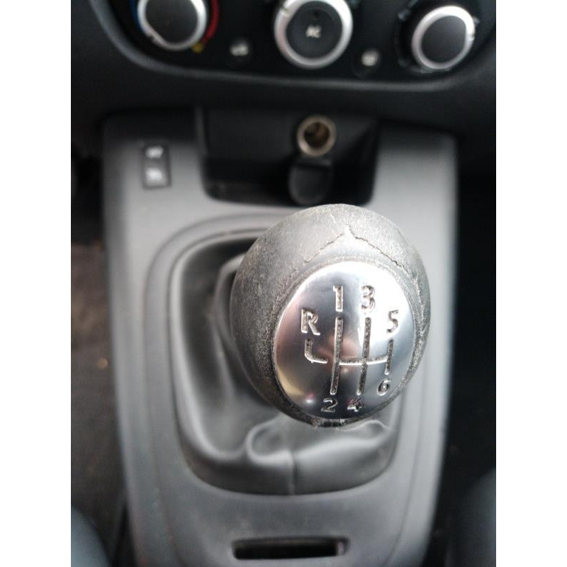 Interrupteur de leve vitre avant droit RENAULT SCENIC 3 Photo n°13