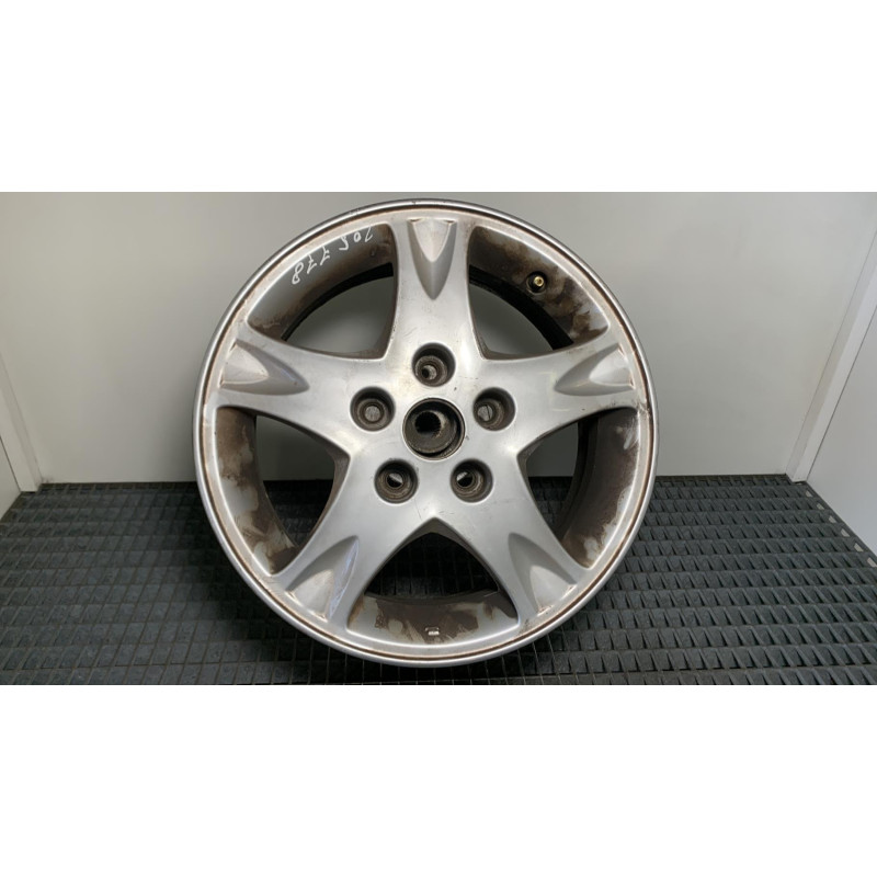 Jante NISSAN ALMERA TINO Photo n°3