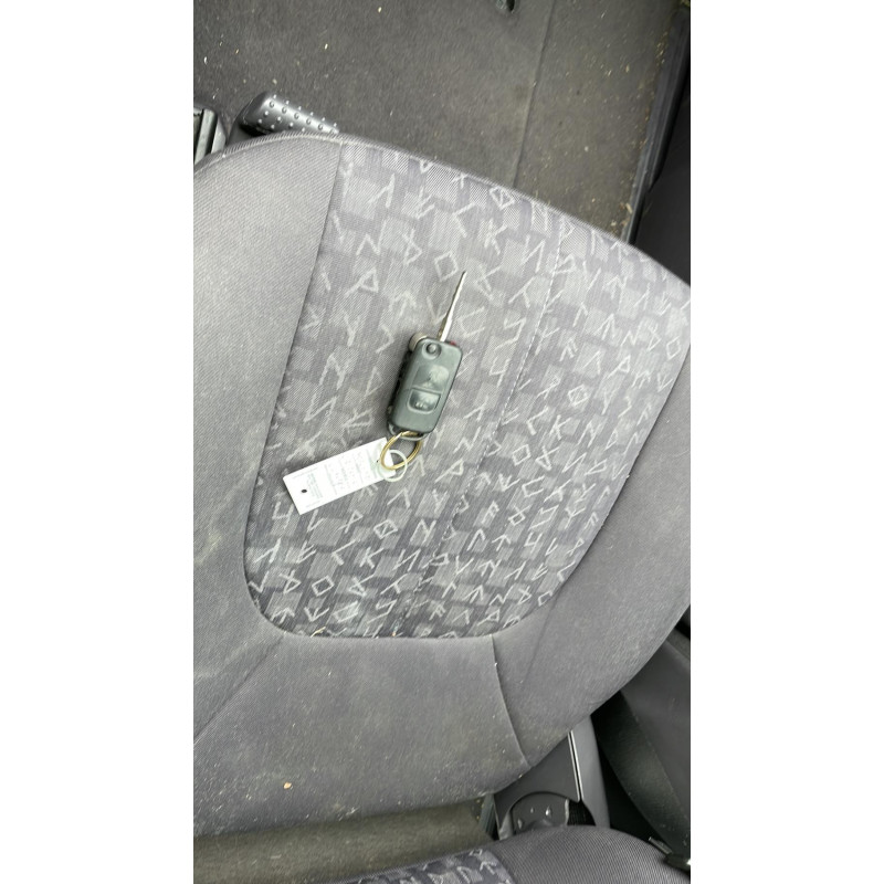 Feu arriere principal droit (feux) MERCEDES CLASSE A 168 Photo n°9