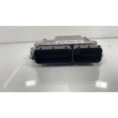 Calculateur moteur BMW SERIE 1 E87