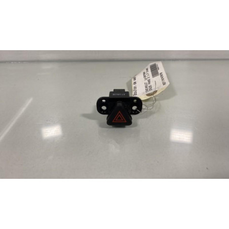 Bouton de warning CHEVROLET CRUZE Photo n°1
