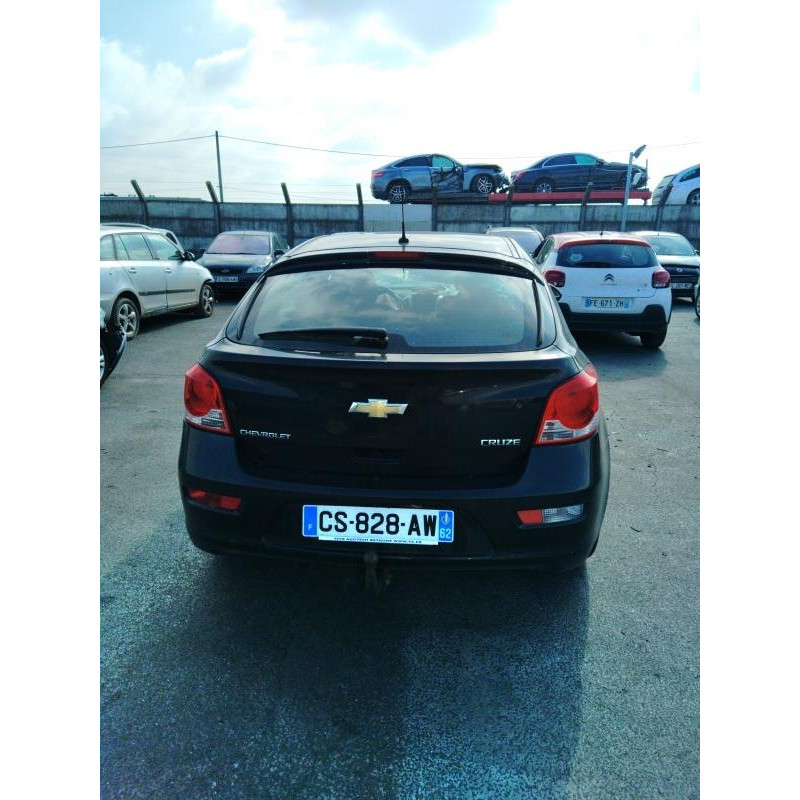Verin de coffre CHEVROLET CRUZE Photo n°8