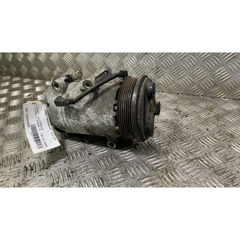 Compresseur clim FORD C-MAX 1 Photo n°2
