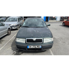 Serrure avant droit SKODA OCTAVIA 1