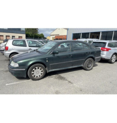 Serrure avant droit SKODA OCTAVIA 1