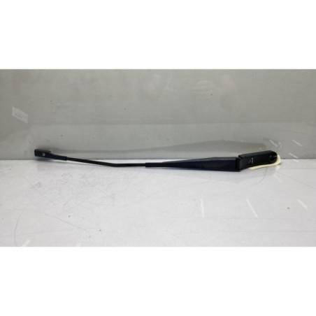 Bras essuie glace avant droit VOLKSWAGEN JETTA 4