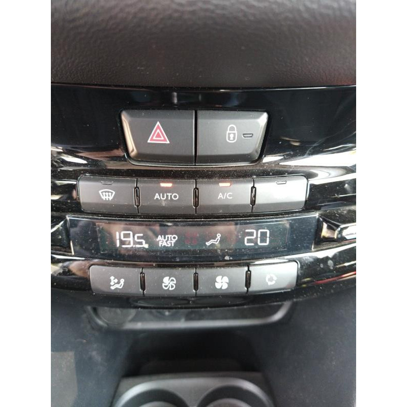 Cremaillere assistee PEUGEOT 208 1 Photo n°8