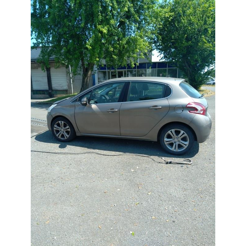 Cremaillere assistee PEUGEOT 208 1 Photo n°9