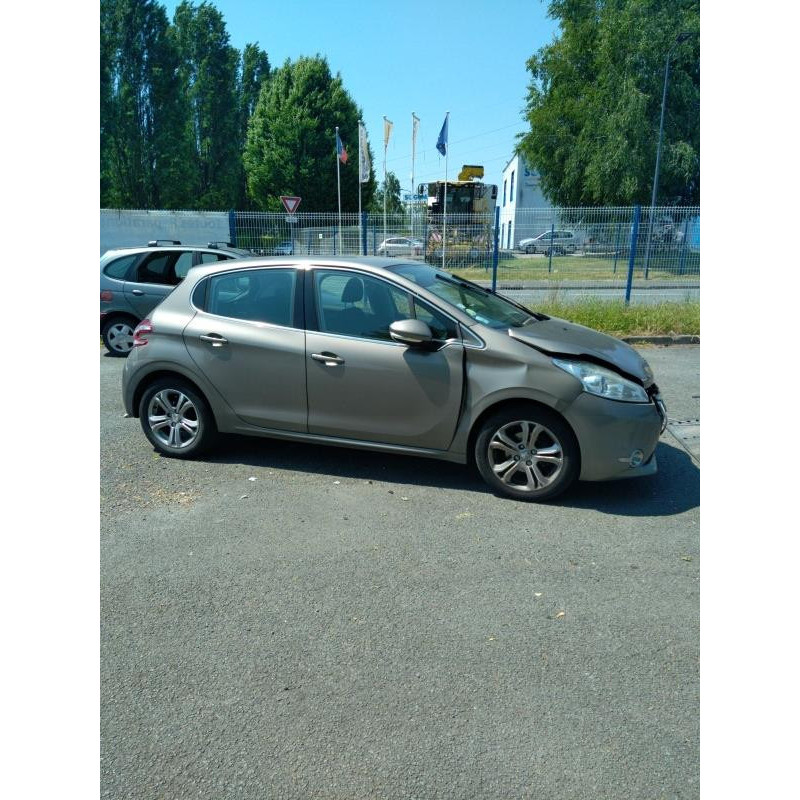 Cremaillere assistee PEUGEOT 208 1 Photo n°12