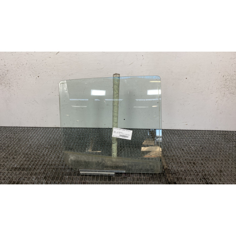 Vitre arriere droit OPEL AGILA B Photo n°1