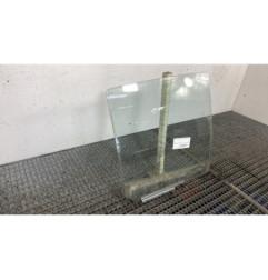 Vitre arriere droit OPEL AGILA B