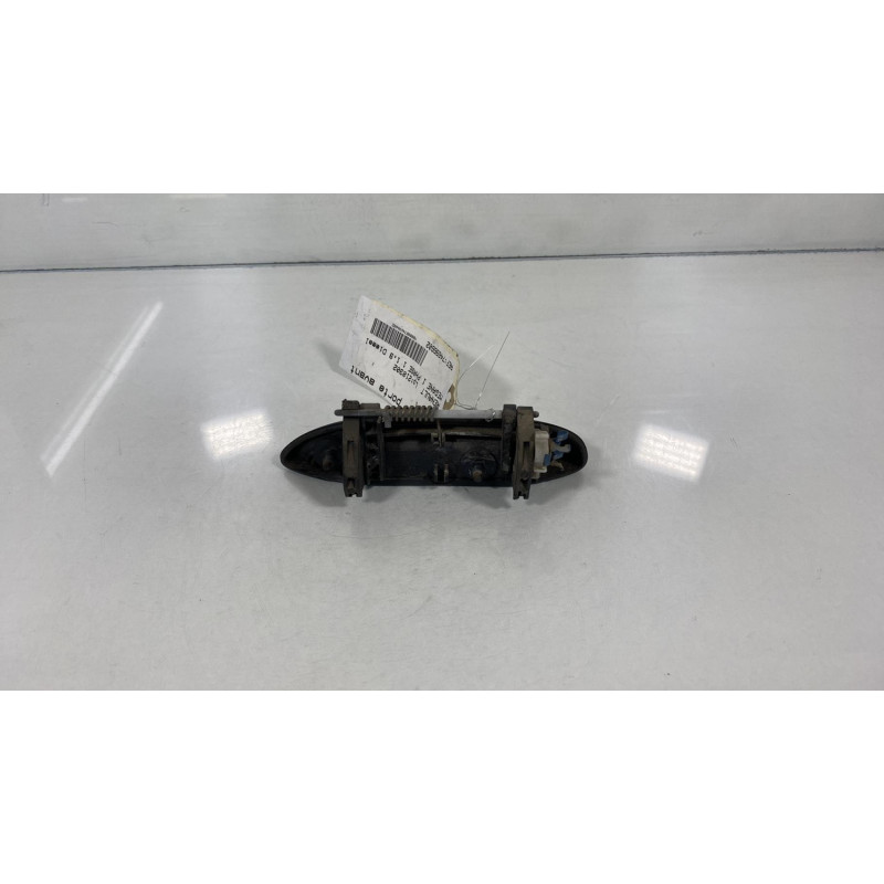 Poignee porte avant droit RENAULT MEGANE 1 Photo n°1