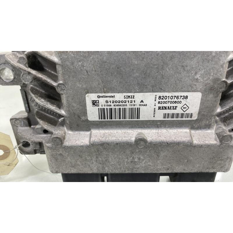 Calculateur moteur RENAULT TWINGO 2 Photo n°3
