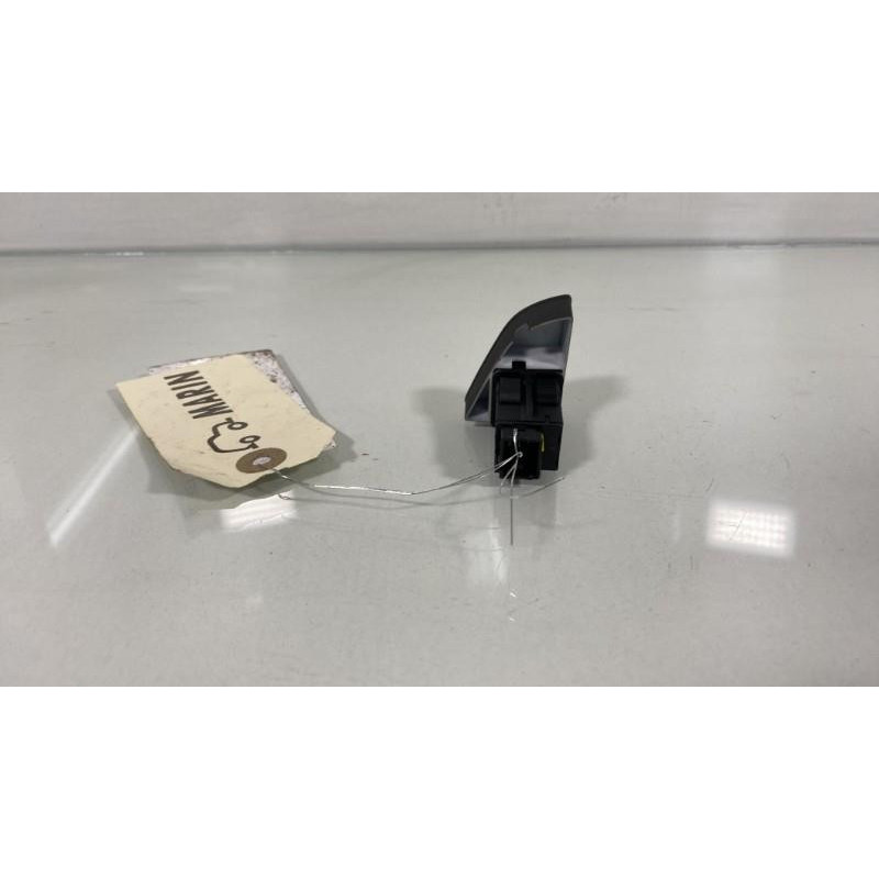 Bouton de warning CITROEN C5 2 Photo n°3
