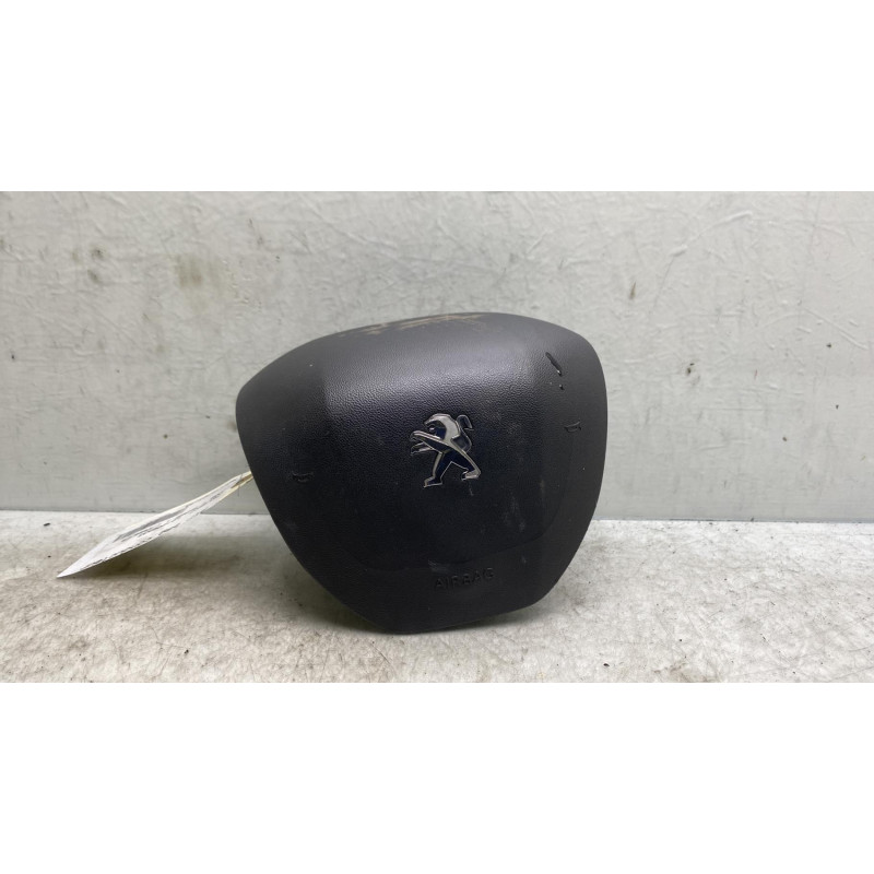 Air bag conducteur PEUGEOT 208 1 Photo n°1