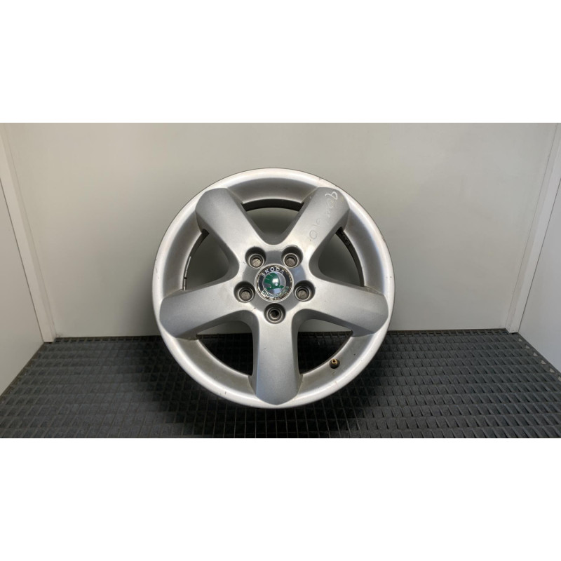 Jante SKODA ROOMSTER Photo n°3