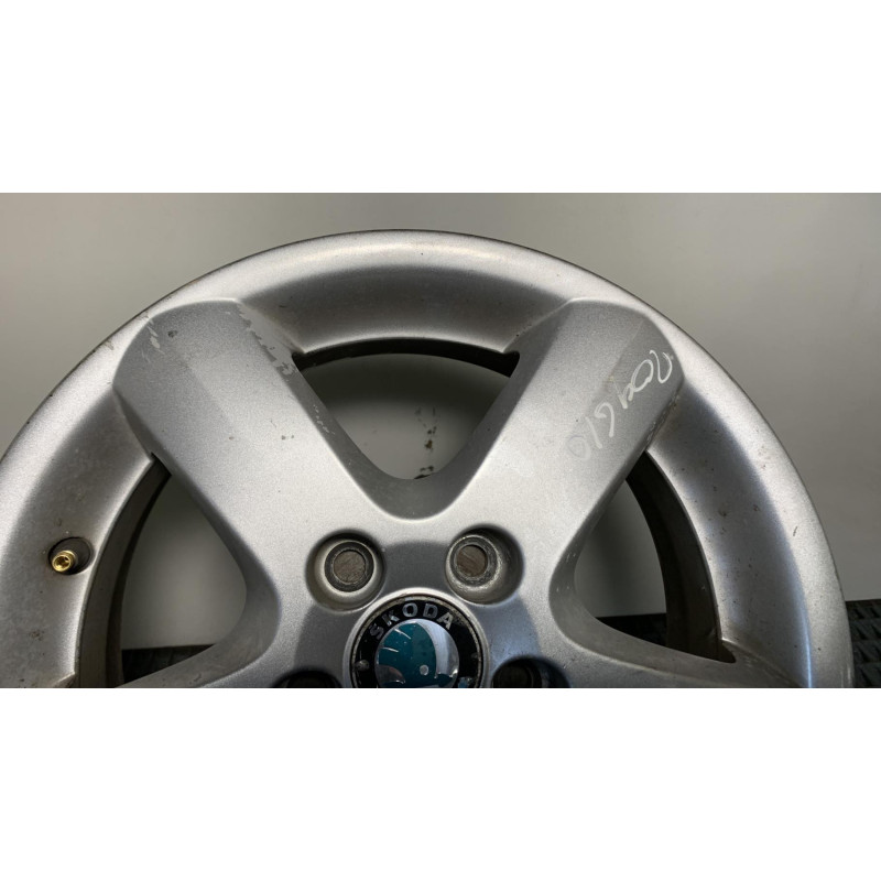 Jante SKODA ROOMSTER Photo n°3