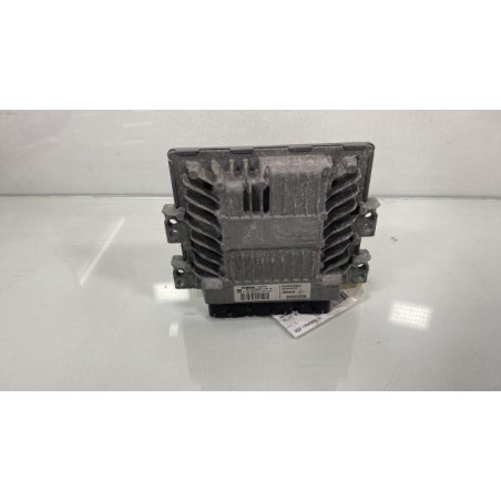 Calculateur moteur RENAULT CLIO 3 Photo n°1