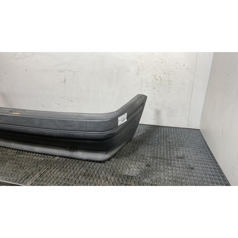 Pare choc arriere RENAULT R19 Photo n°4