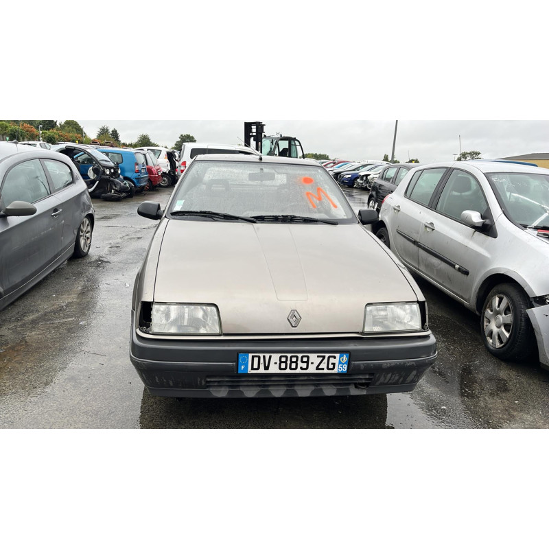 Pare choc arriere RENAULT R19 Photo n°7