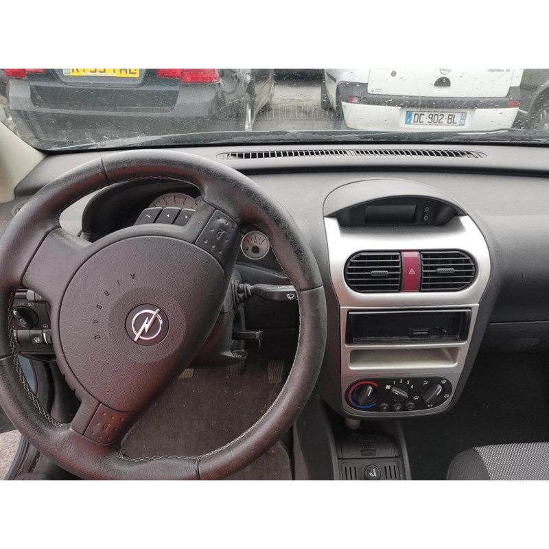 Porte avant gauche OPEL CORSA C Photo n°11