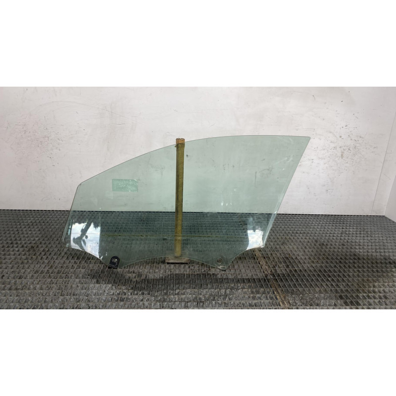 Vitre avant droit PEUGEOT 308 2 SW Photo n°5