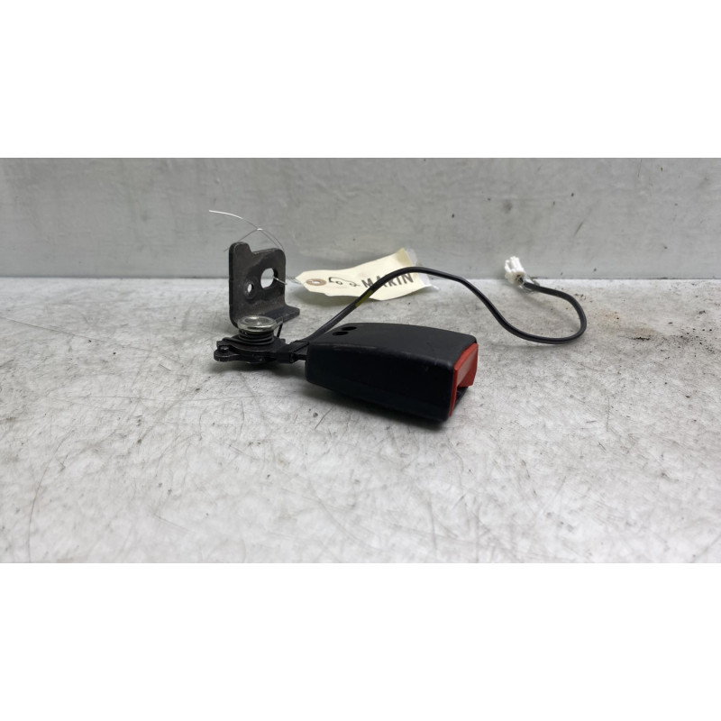 Attache ceinture arriere gauche PEUGEOT 308 2 SW Photo n°1