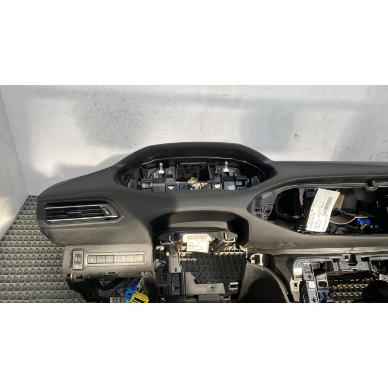 Planche de bord complete PEUGEOT 308 2 SW Photo n°4