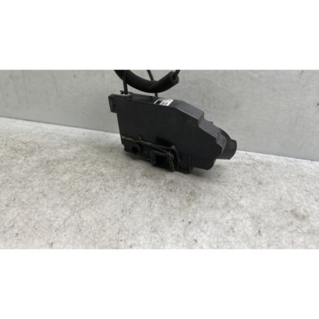 Serrure avant droit PEUGEOT 308 2 SW
