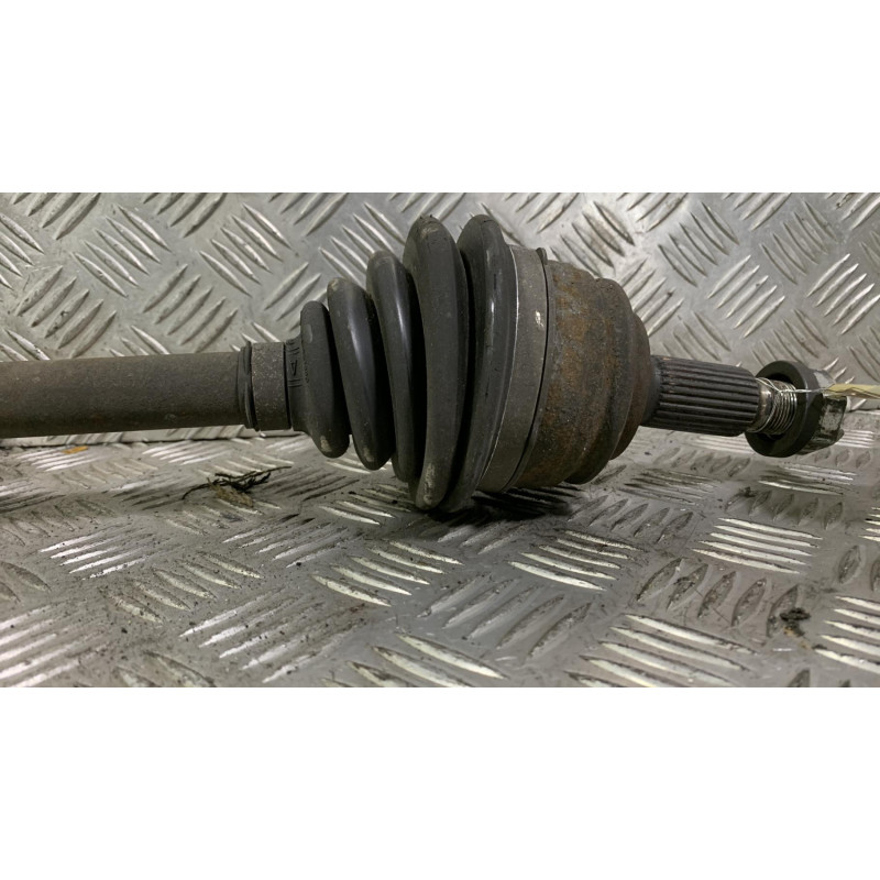 Cardan gauche (transmission) PEUGEOT 308 2 SW Photo n°1