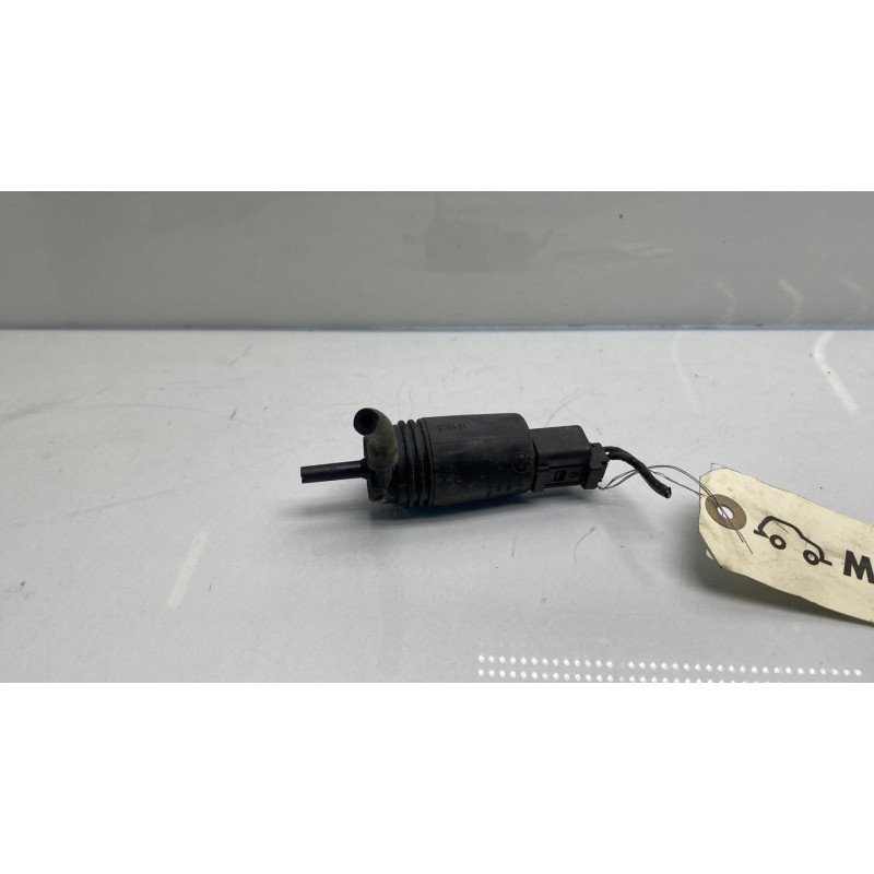Pompe lave glace avant BMW SERIE 3 E91 Photo n°2