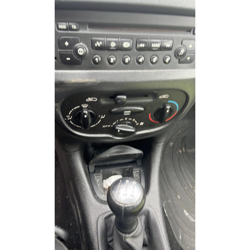 Pretensionneur de ceinture avant droit PEUGEOT 206 Photo n°9